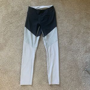 Outdoor voices leggings